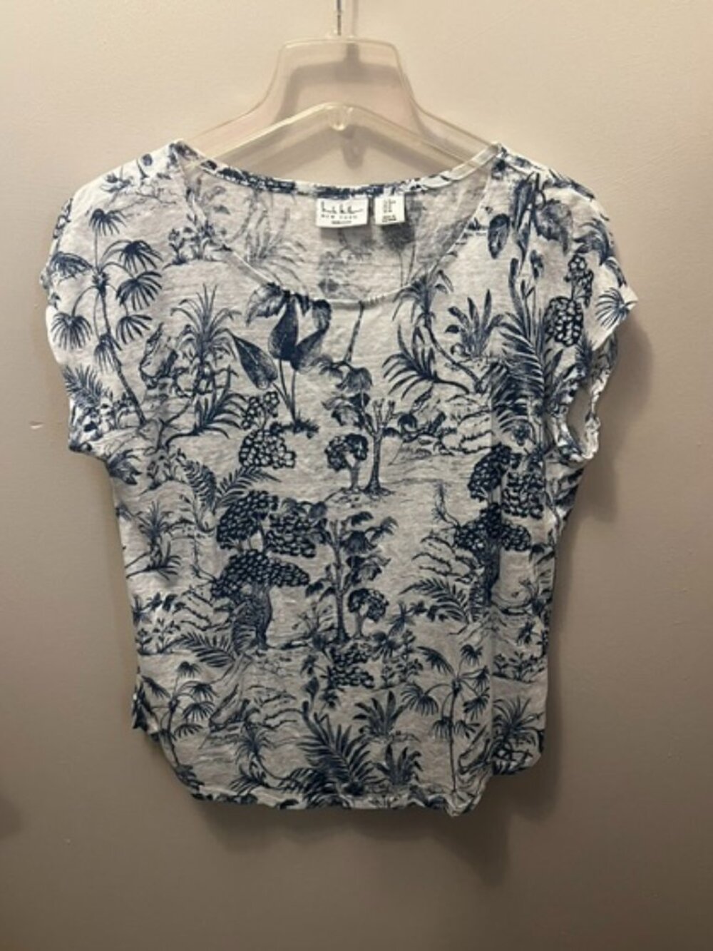 Women's Nicole Miller New York 100% Linen Blouse, Size M, Blue Floral, Ex Cond!